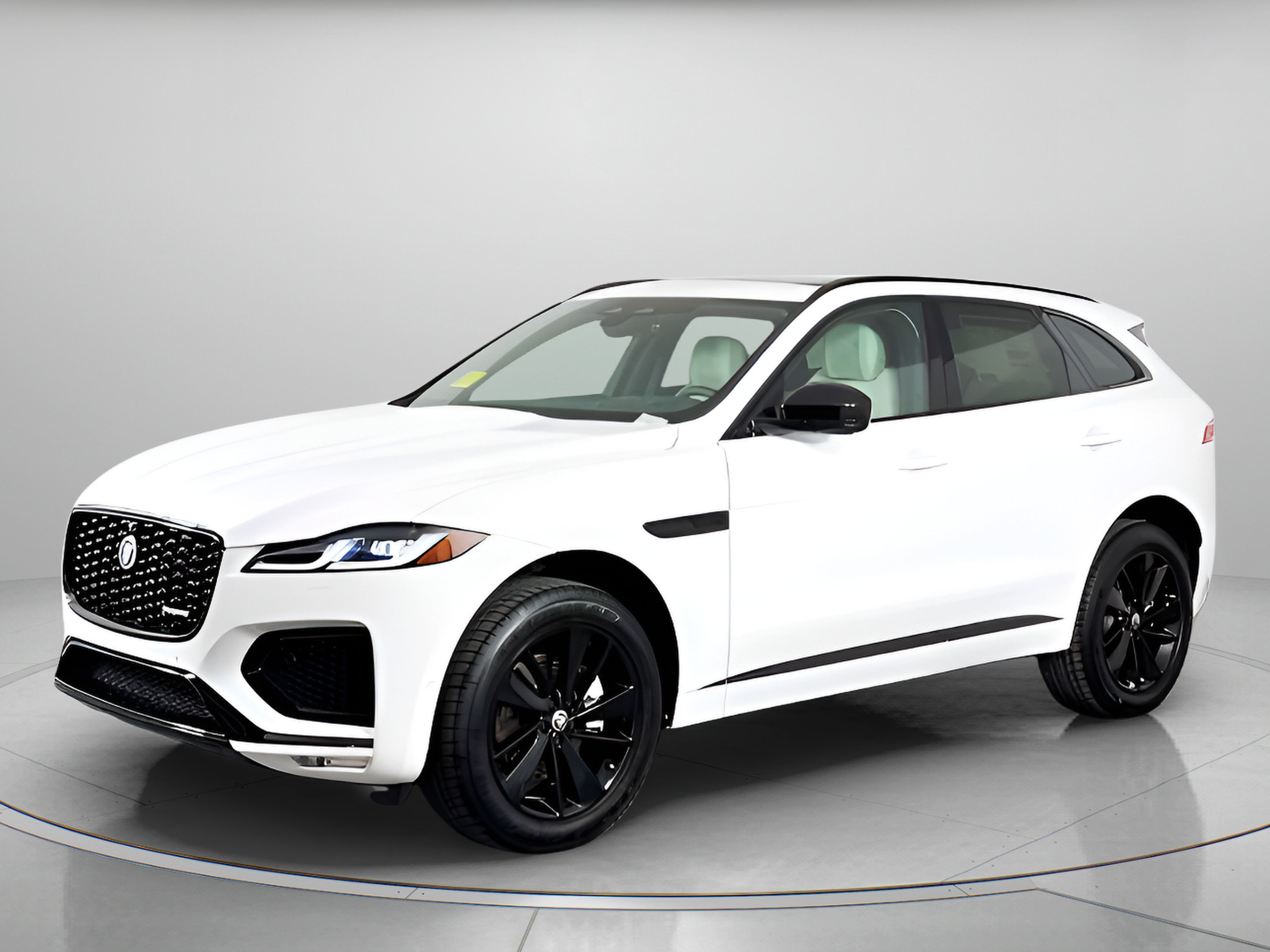 Used 2025 Jaguar F-PACE R-Dynamic S AWD/4WD image 1