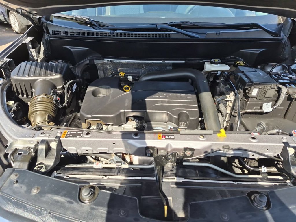 Used 2024 Chevrolet Equinox LS FWD image 30