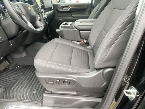 Used 2024 Chevrolet Silverado 1500 LT image 14