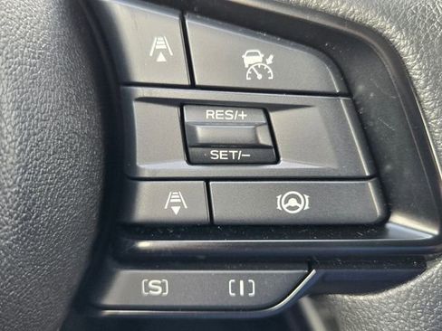 Used 2025 Subaru Crosstrek 2.0i Premium w/ Crosstrek Mirror Package AWD/4WD image 15