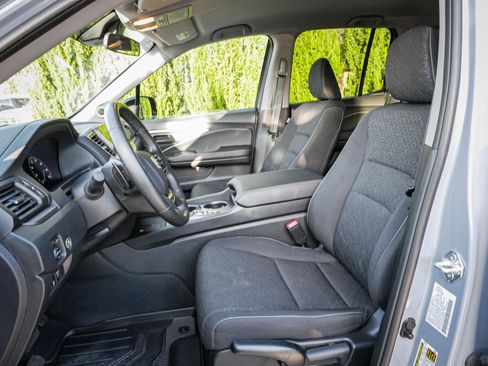 Certified 2025 Honda Ridgeline Sport image 16