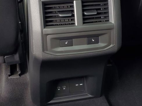 Used 2022 Volkswagen Atlas Cross Sport SEL Premium R-Line AWD/4WD image 32