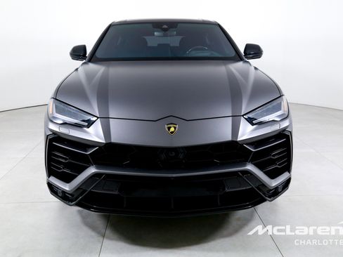 Used 2022 Lamborghini Urus AWD/4WD image 4