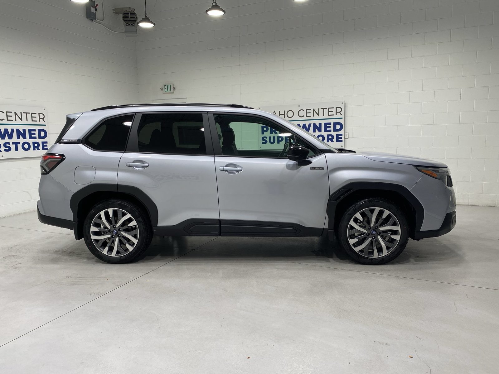 New 2026 Subaru Forester Touring AWD/4WD image 9