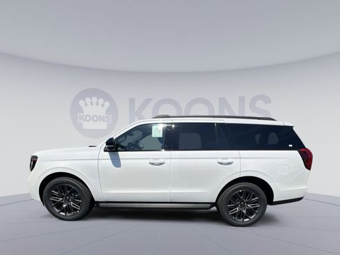 New 2026 Ford Expedition Platinum image 7