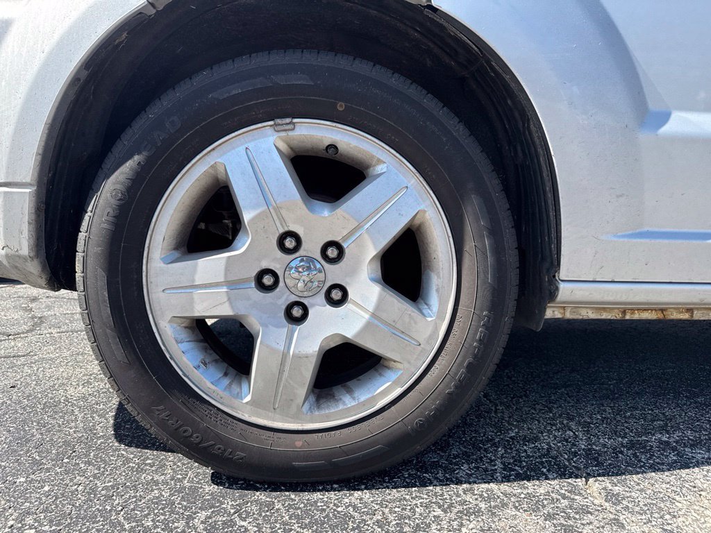Used 2011 Dodge Caliber Express w/ 17" Aluminum Wheel Group FWD image 10