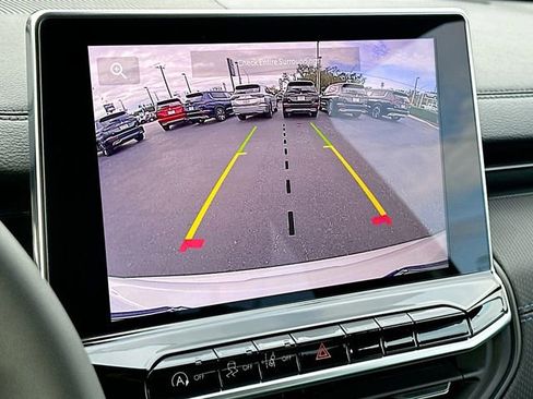 New 2026 Jeep Compass Latitude image 8