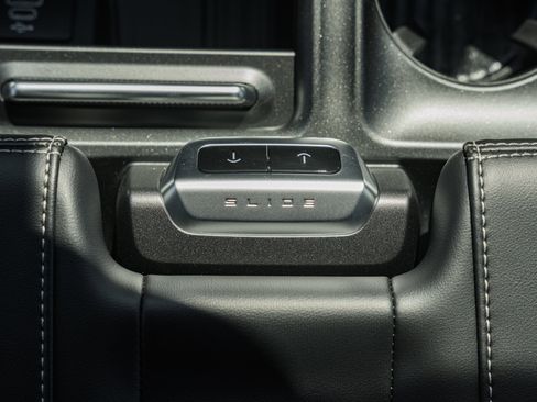 New 2026 Ford Expedition Max Platinum w/ Stealth Appearance Package image 34