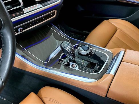 Used 2022 BMW X5 xDrive40i w/ Executive Package image 16