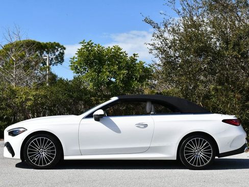 Used 2025 Mercedes-Benz CLE 300 4MATIC Cabriolet image 35