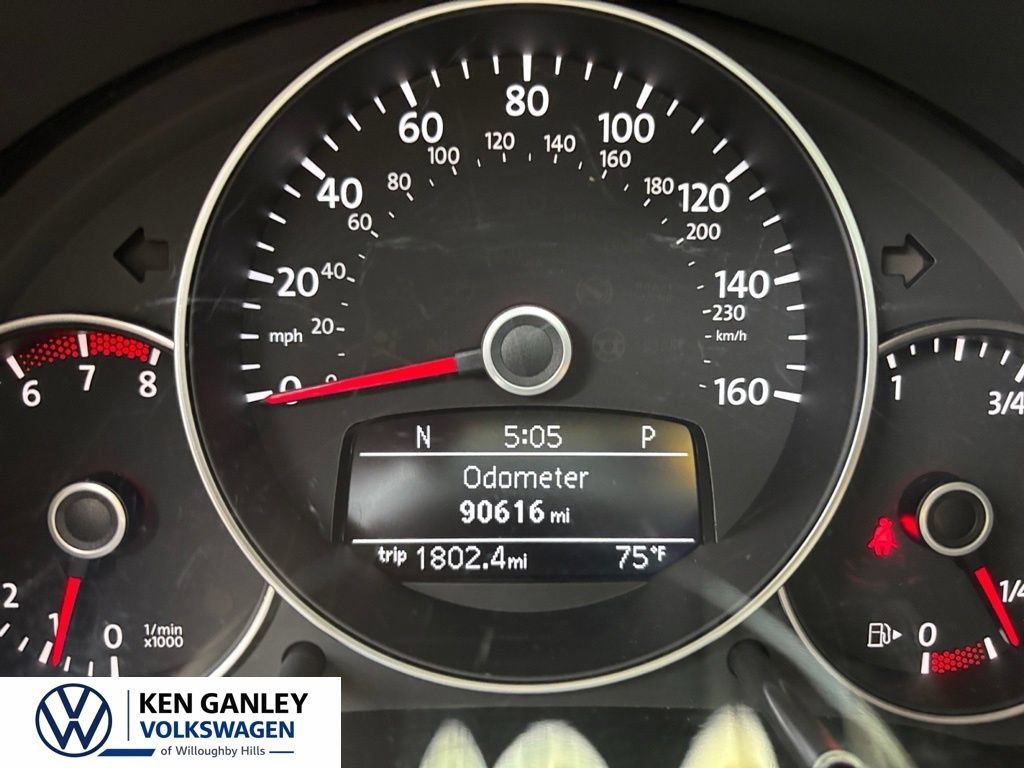Used 2012 Volkswagen Beetle 2.5 FWD image 23
