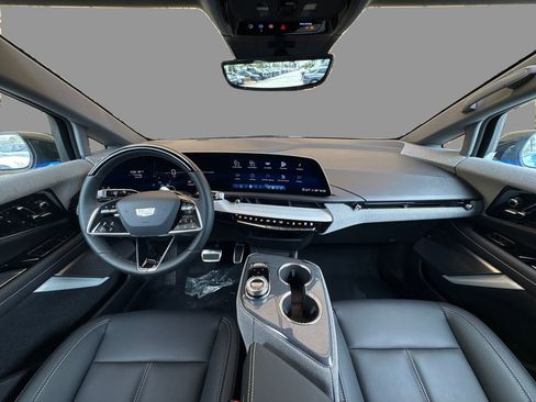 New 2026 Cadillac Optiq Luxury 1 RWD image 20