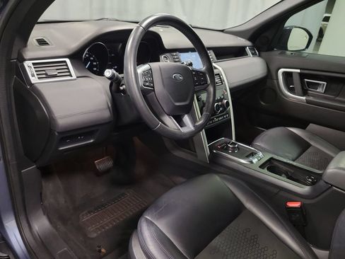 Used 2019 Land Rover Discovery Sport SE AWD/4WD image 17