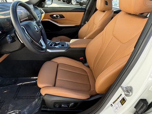 Used 2024 BMW 330i Sedan w/ Premium Package image 18