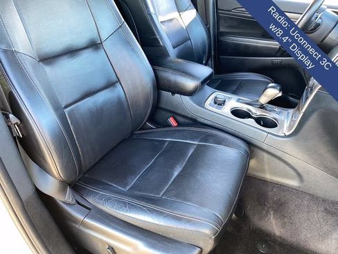 Used 2017 Jeep Grand Cherokee Limited w/ Luxury Group II AWD/4WD image 13