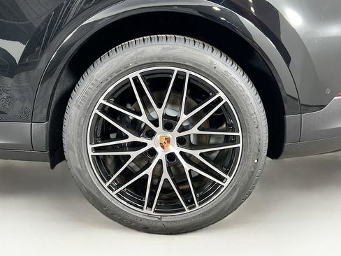 New 2026 Porsche Cayenne image 33