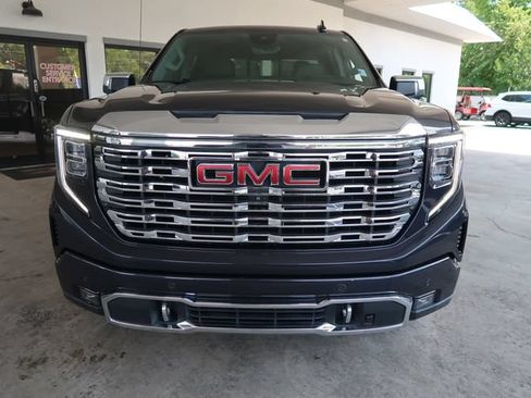 Used 2023 GMC Sierra 1500 Denali w/ Denali Reserve Package AWD/4WD image 2