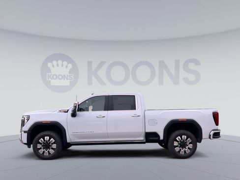 New 2026 GMC Sierra 3500 Denali image 2