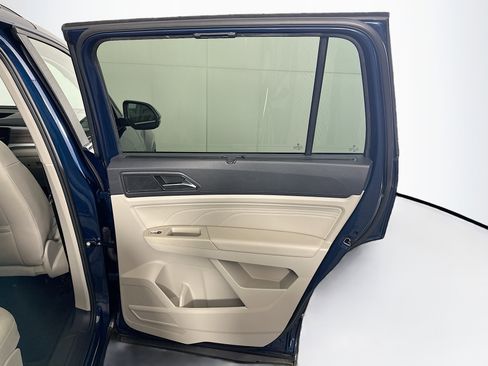 Used 2022 Volkswagen Atlas SEL image 32