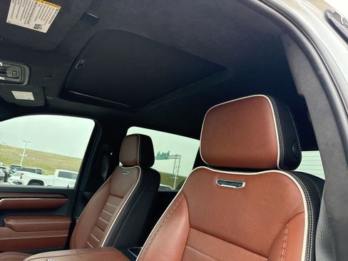 Used 2024 GMC Sierra 2500 Denali Ultimate image 14