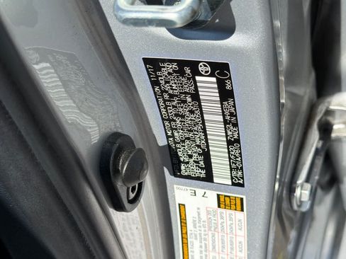 Used 2017 Toyota Prius Prime Plus FWD image 34