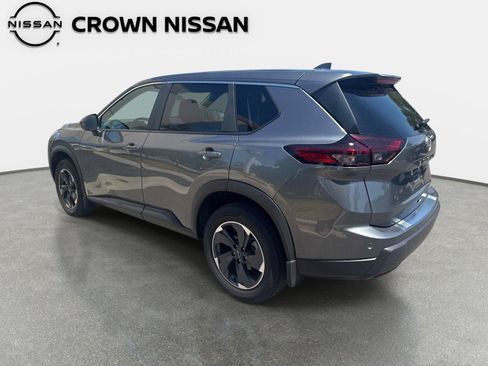 Certified 2026 Nissan Rogue SV w/ Cold Weather Package FWD image 5