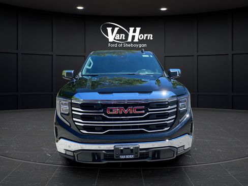Used 2023 GMC Sierra 1500 SLT w/ SLT Premium Package AWD/4WD image 2