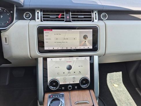Used 2019 Land Rover Range Rover HSE AWD/4WD image 12