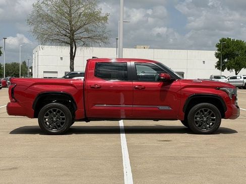 Used 2025 Toyota Tundra Platinum AWD/4WD image 3