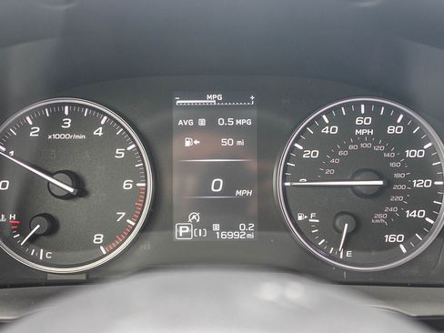 Used 2025 Subaru Crosstrek 2.5i Premium AWD/4WD image 24