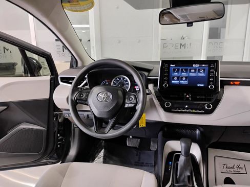 Used 2020 Toyota Corolla LE image 44