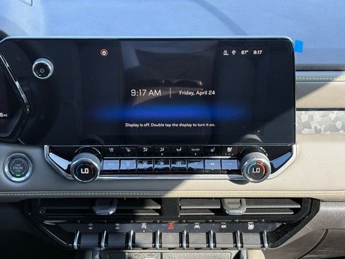 New 2026 Chevrolet Colorado ZR2 AWD/4WD image 19
