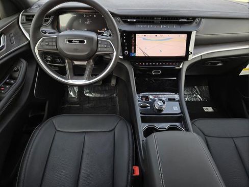 New 2026 Jeep Grand Cherokee L Limited AWD/4WD image 18