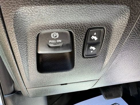 Used 2019 RAM 1500 Laramie AWD/4WD image 37