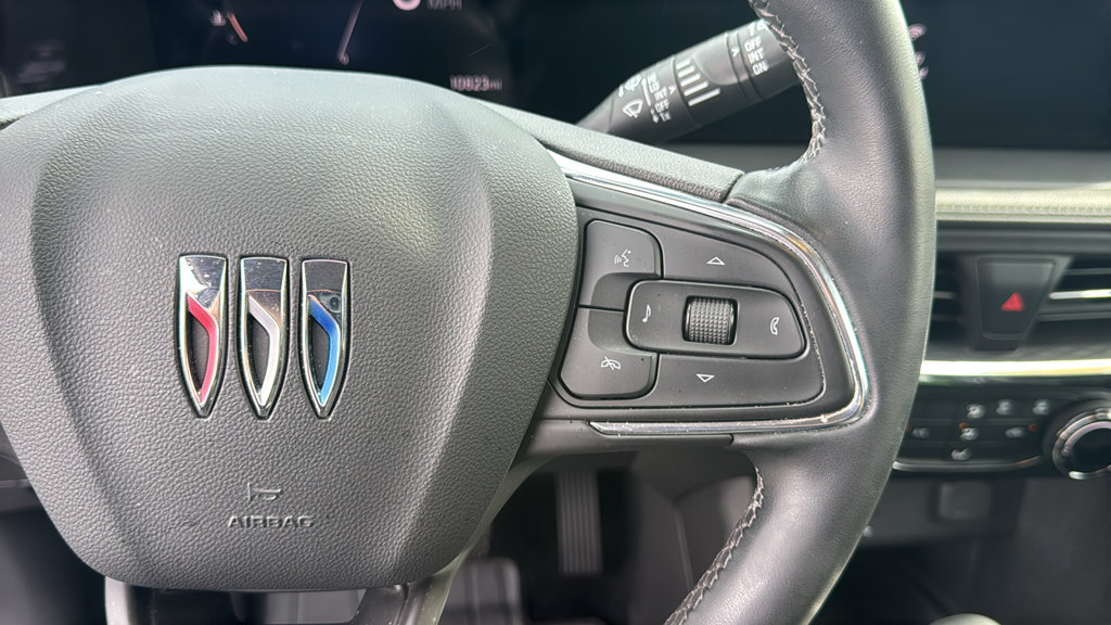 Used 2025 Buick Encore GX Sport Touring w/ Advanced Technology Package AWD/4WD image 19