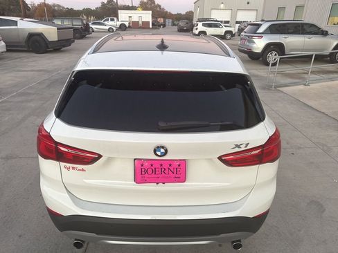 Used 2018 BMW X1 xDrive28i image 11