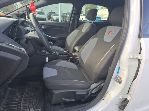 Used 2018 Ford Focus ST image 27