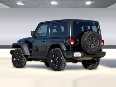 Used 2022 Jeep Wrangler Willys image 6