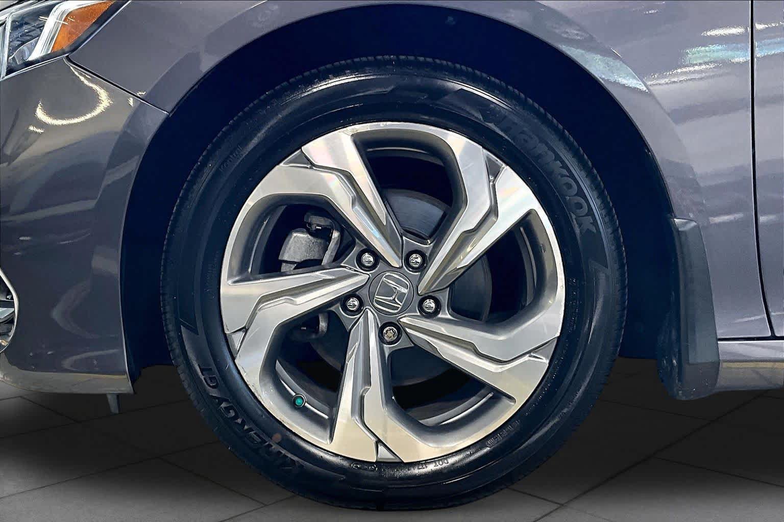 Used 2020 Honda Accord EX-L image 11