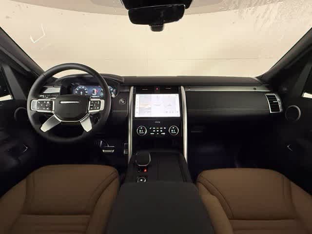 New 2026 Land Rover Discovery Limited Edition AWD/4WD image 15
