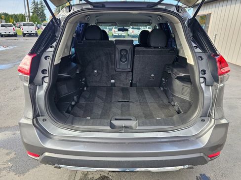 Used 2018 Nissan Rogue S image 15