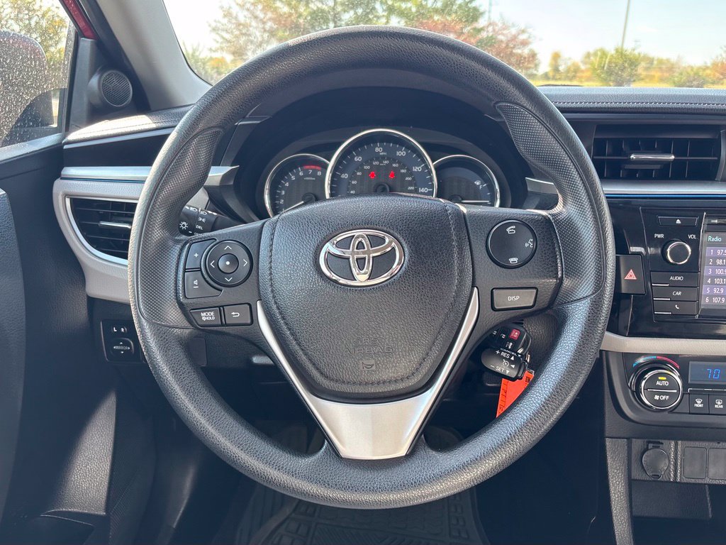 Used 2014 Toyota Corolla LE FWD image 19