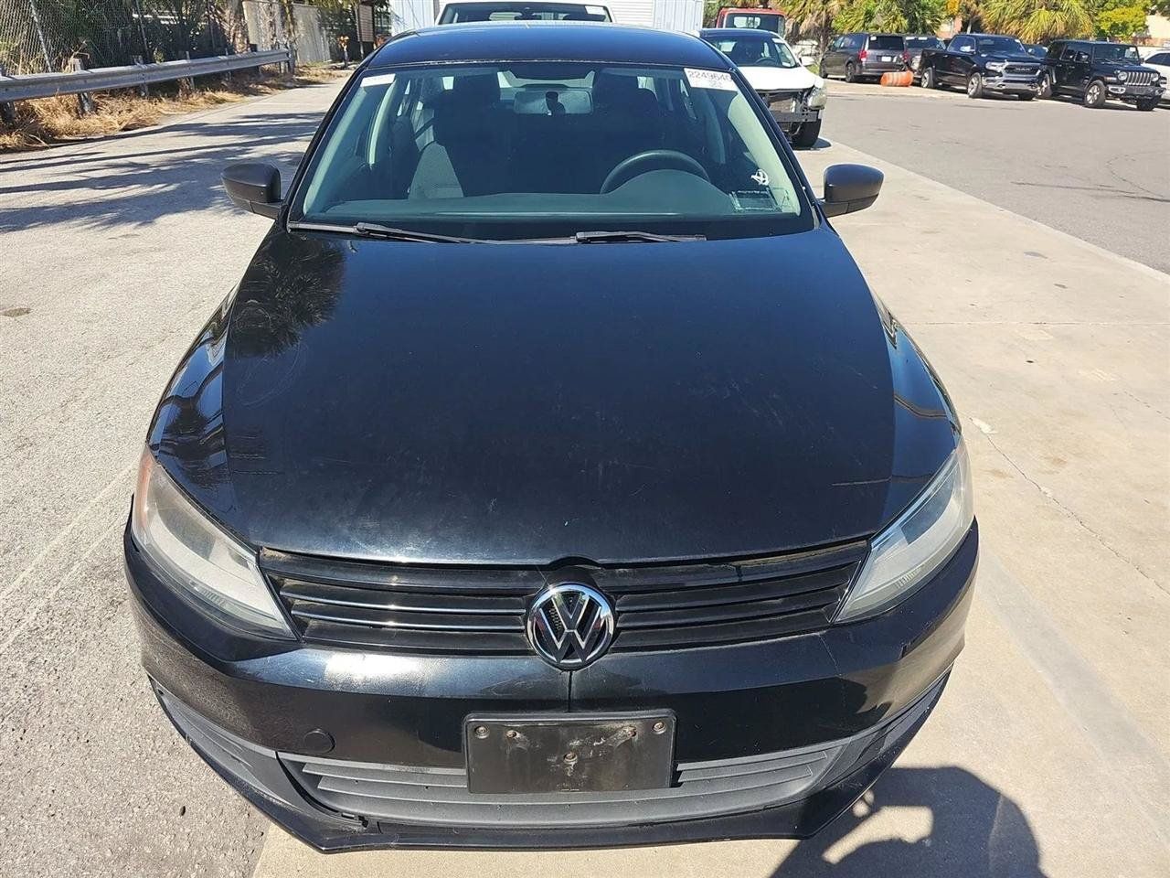 Used 2013 Volkswagen Jetta Sedan FWD image 2