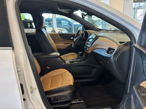 Used 2021 Chevrolet Equinox Premier AWD/4WD image 18