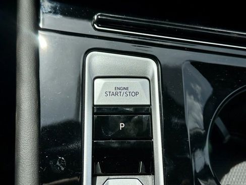 New 2025 Volkswagen Atlas Cross Sport SEL Premium R-Line image 28