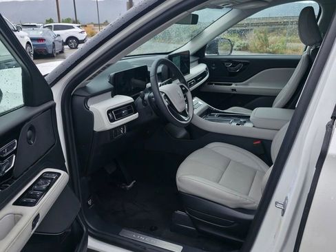 Used 2025 Lincoln Aviator Reserve image 5