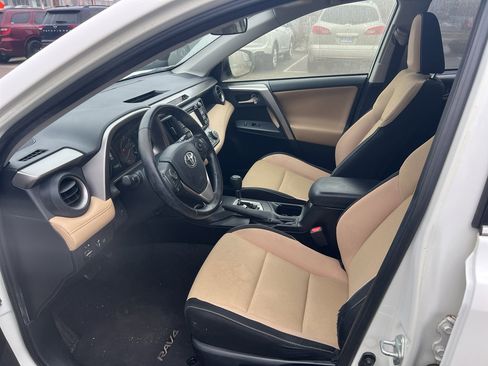 Used 2017 Toyota RAV4 XLE image 10