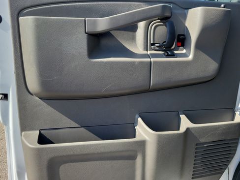 Used 2024 Chevrolet Express 2500 CARGO w/ Driver Convenience Package image 20