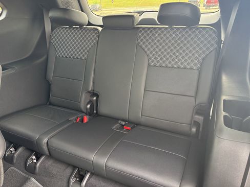 New 2026 GMC Acadia Denali image 17