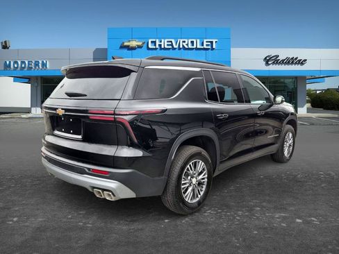 Certified 2026 Chevrolet Traverse LT FWD image 5